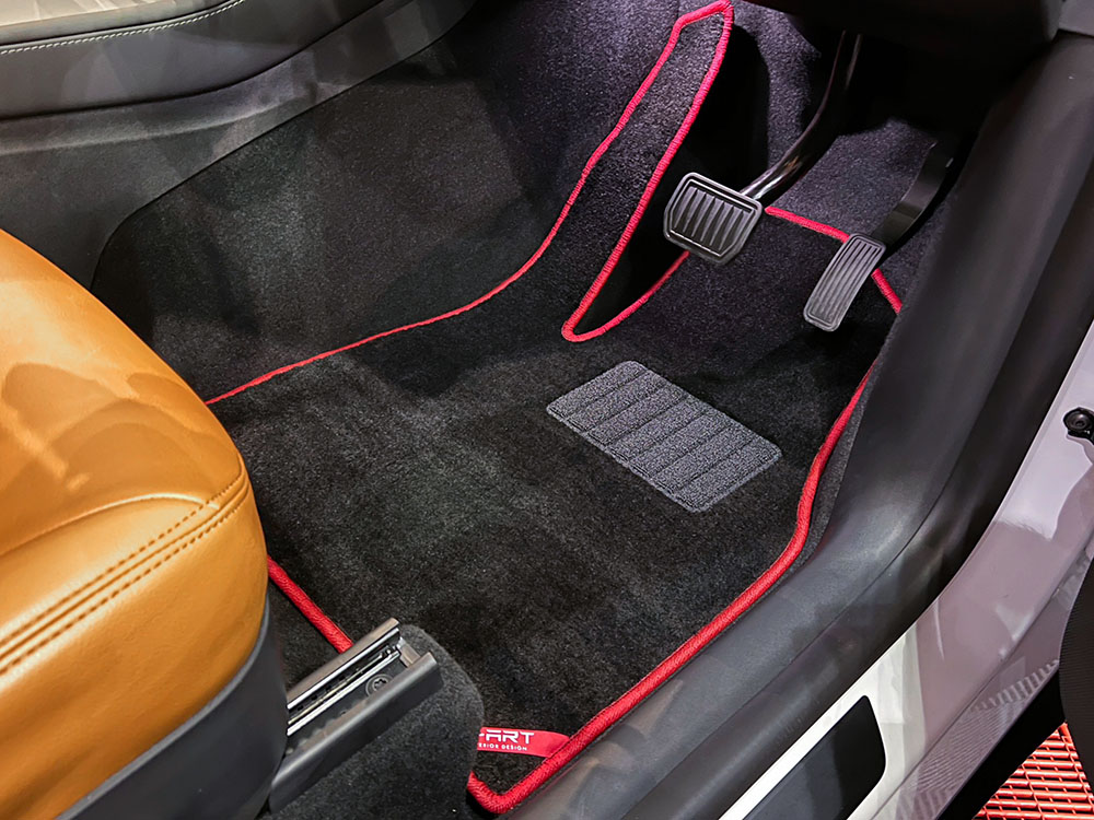 COLORDフロアマット STANDARD for TESLA Model Y エクセレント